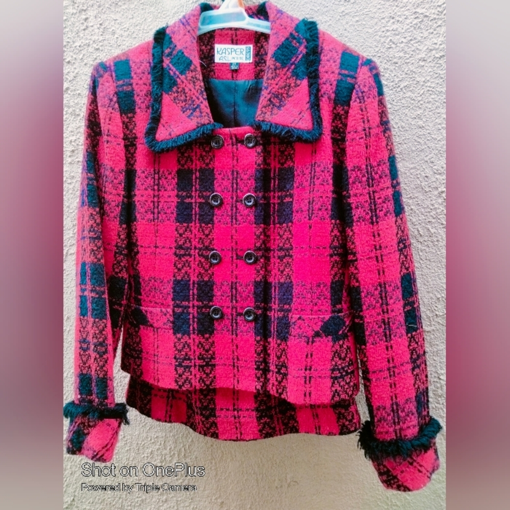 Kasper Women's Red/black Plaid Jacket and mini Skirt Suit
